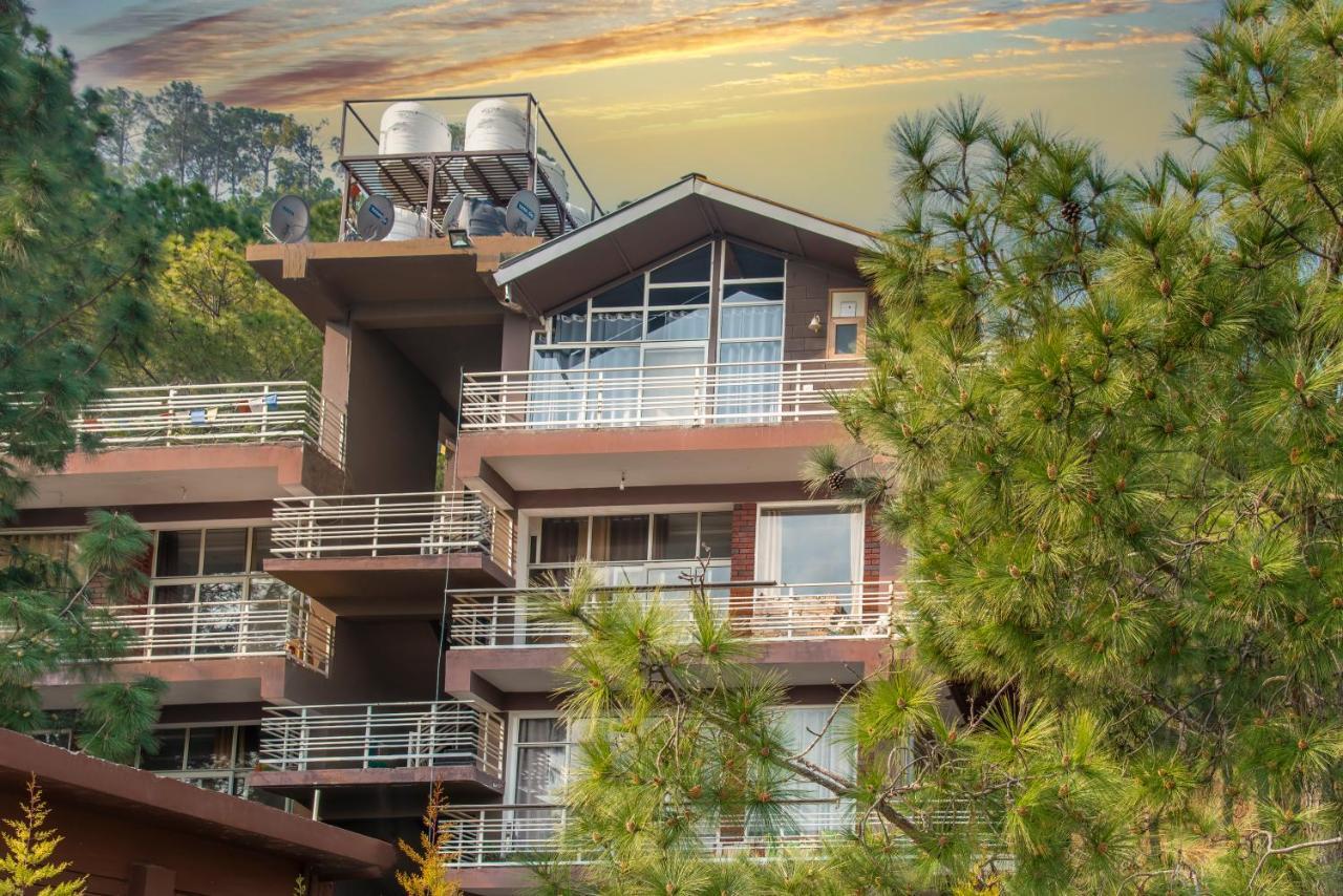 Hillcrest Heights Panzió Kasauli Kültér fotó
