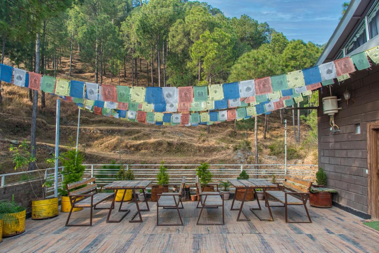 Hillcrest Heights Panzió Kasauli Kültér fotó