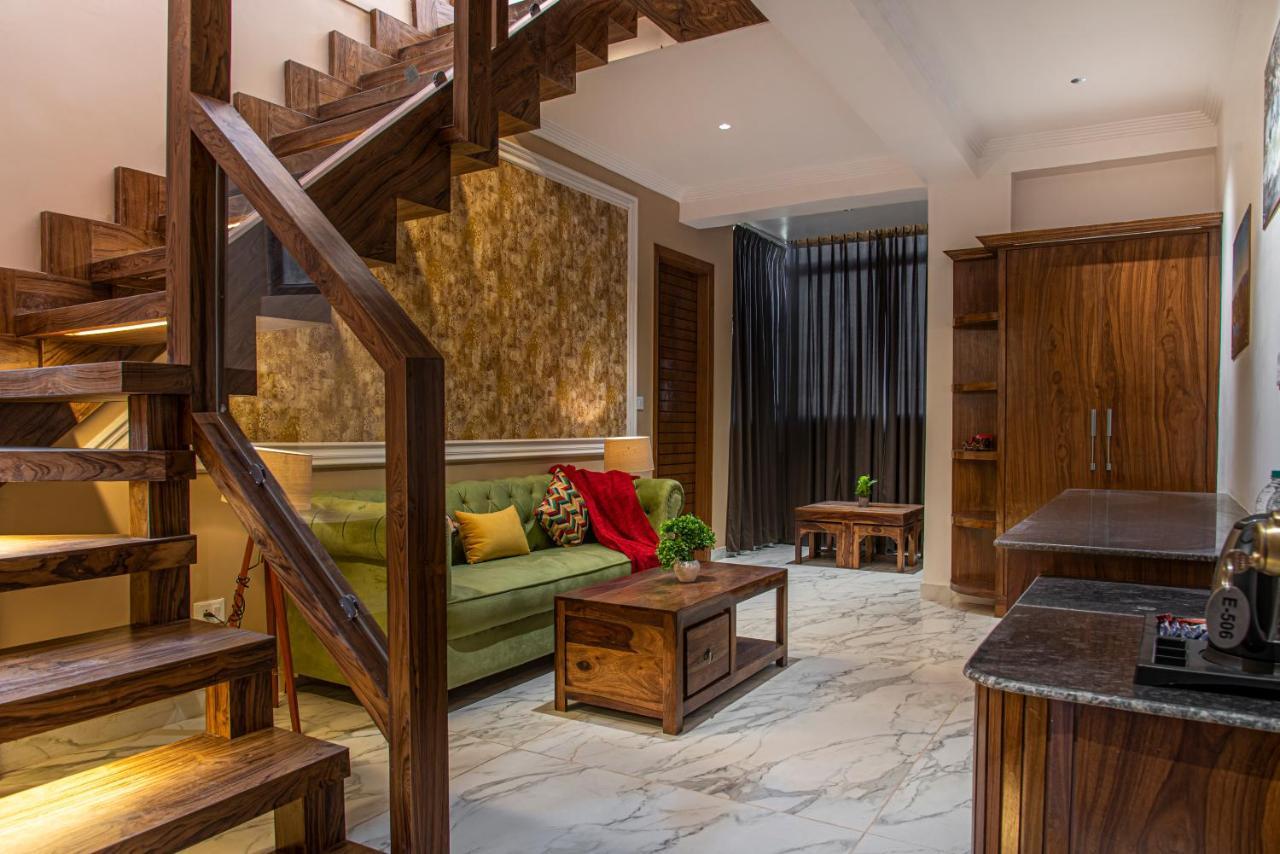 Hillcrest Heights Panzió Kasauli Kültér fotó