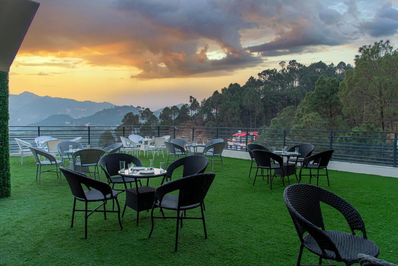 Hillcrest Heights Panzió Kasauli Kültér fotó